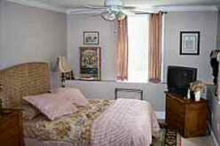 Josephine'S On The Bay Bed And Breakfast Халл Номер фото
